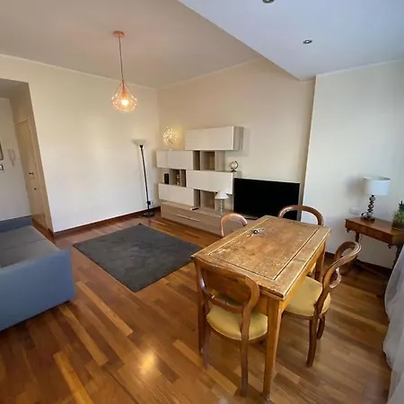 Diamond Apartment